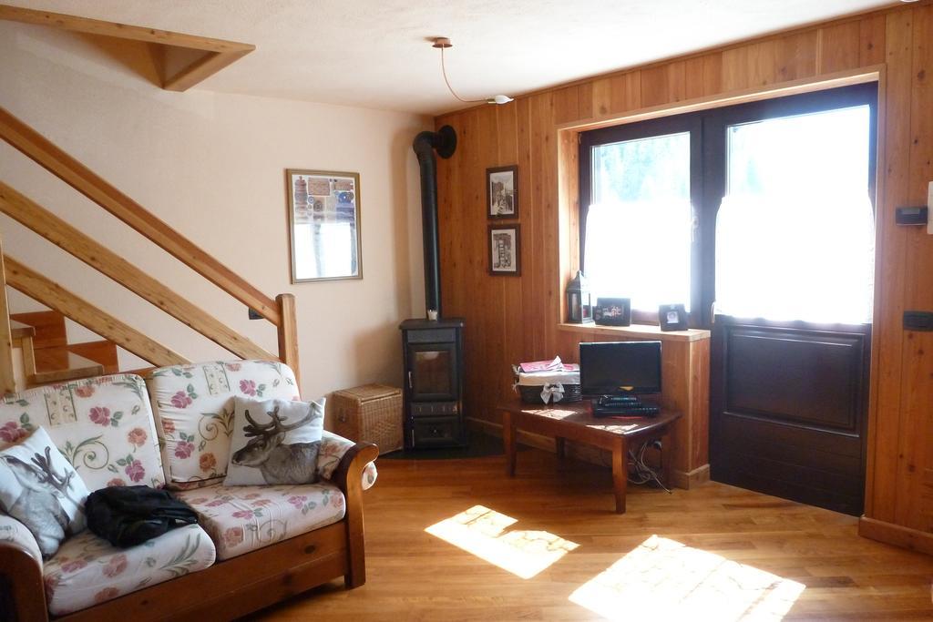 Apartment Gerandin Champoluc Bagian luar foto