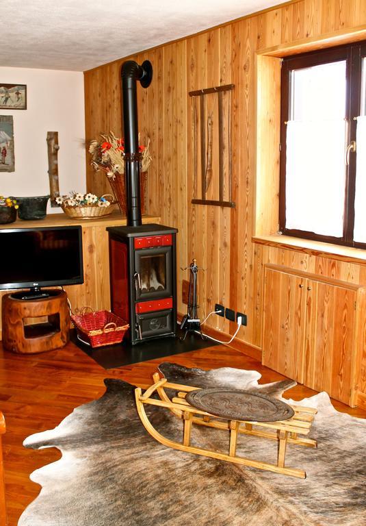 Apartment Gerandin Champoluc Bagian luar foto